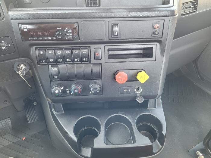 2020 International LT625-15
