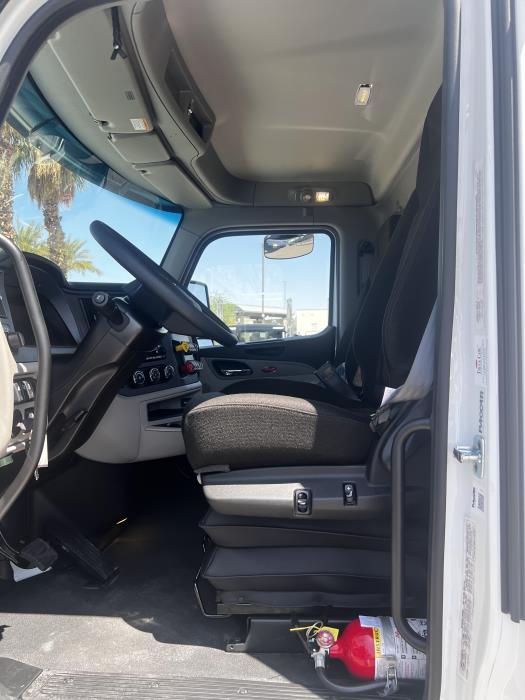 2026 Peterbilt 567-14
