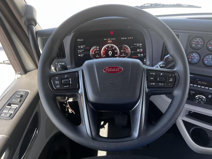2026 Peterbilt 567-15