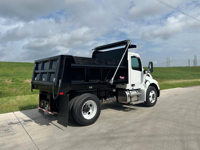 2025 Peterbilt 536-16