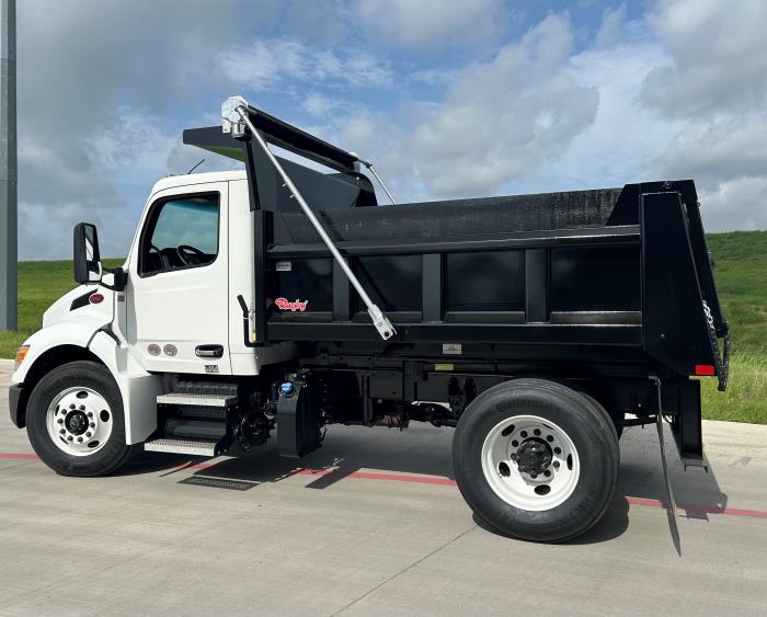 2025 Peterbilt 536-2