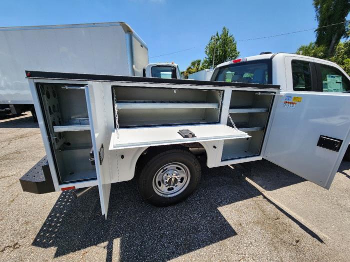 2025 Ford F-250-13