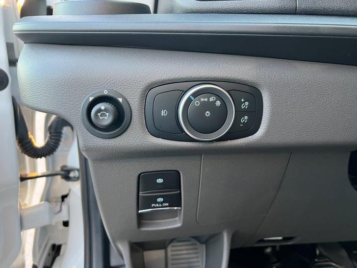 2023 Ford E-Transit-9