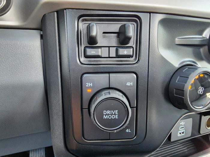 2025 Ford F-350-23
