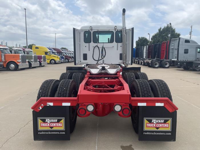 2022 Peterbilt 567-11