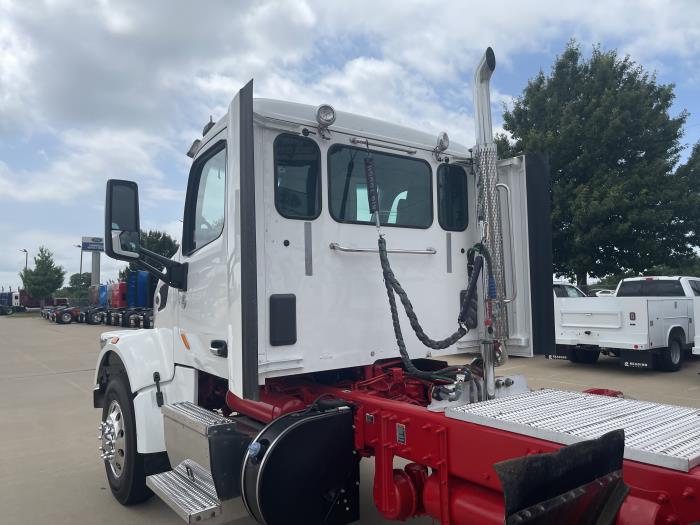 2022 Peterbilt 567-14