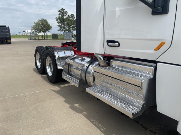 2022 Peterbilt 567-5