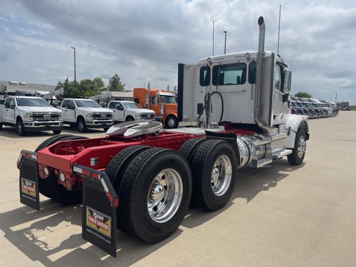 2022 Peterbilt 567-10