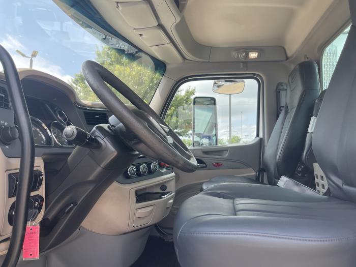 2022 Peterbilt 567-16