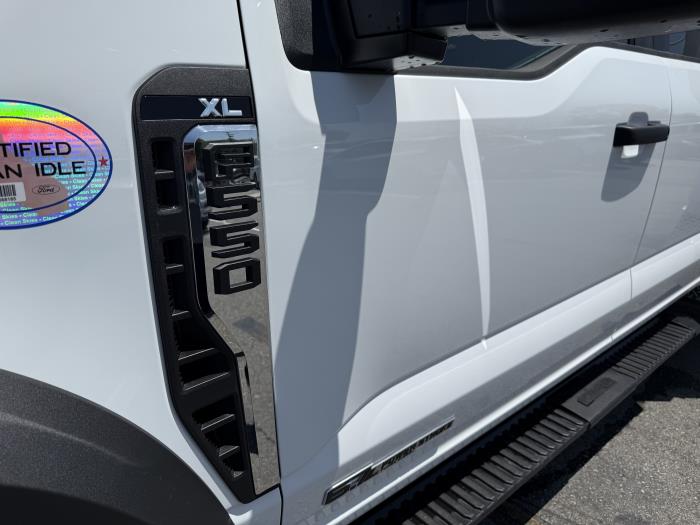 2025 Ford F-550-26