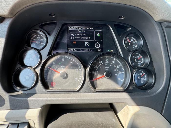 2018 Peterbilt 579-12