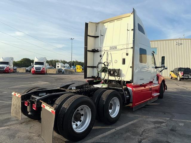 2022 International LT625-10