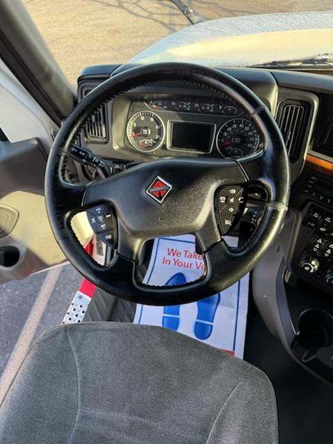 2022 International LT625-15