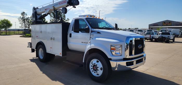 2025 Ford F-750-7