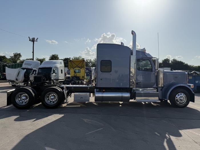 2026 Peterbilt 589-9