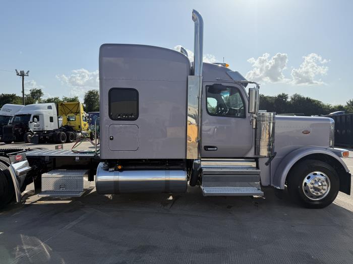 2026 Peterbilt 589-10