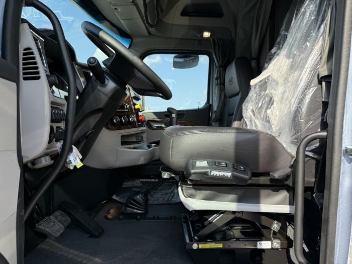 2026 Peterbilt 589-30