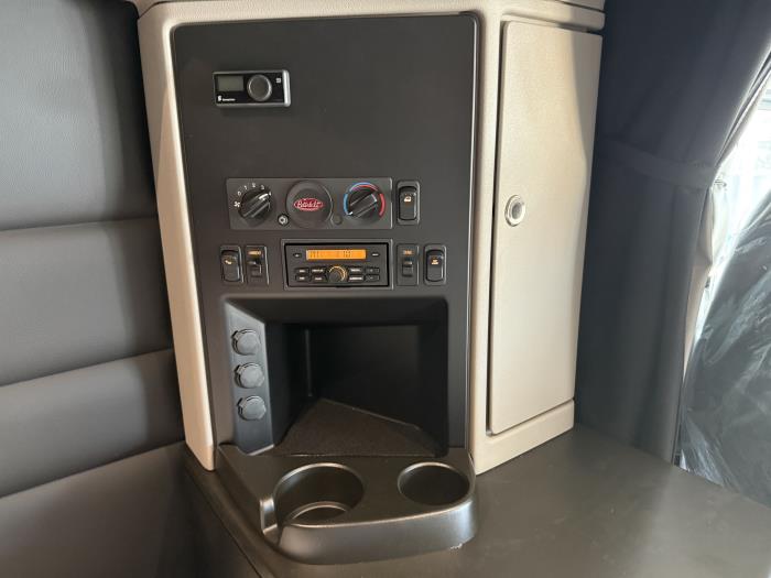 2026 Peterbilt 589-53