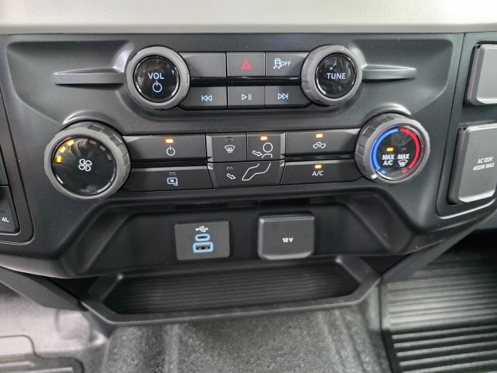2025 Ford F-250-17