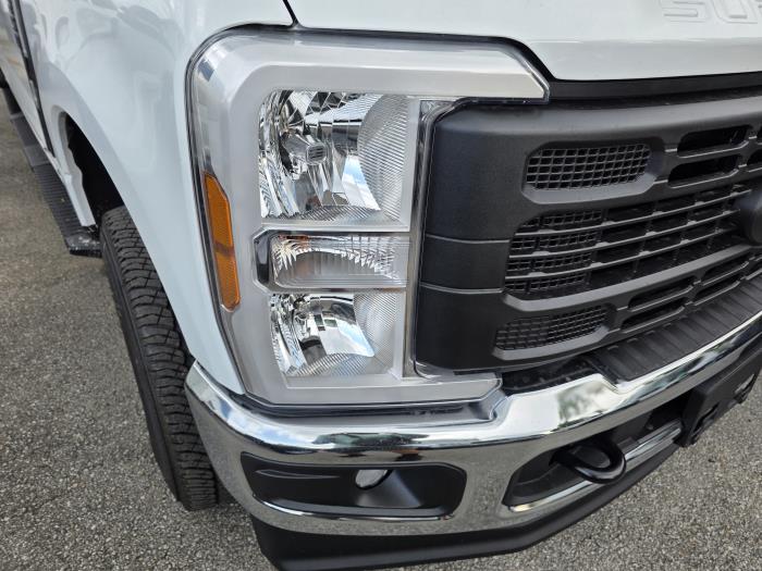 2025 Ford F-250-8
