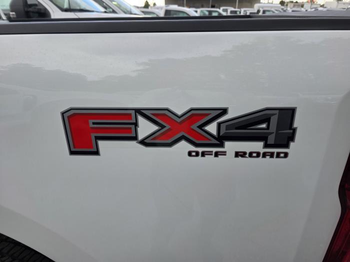 2025 Ford F-250-13