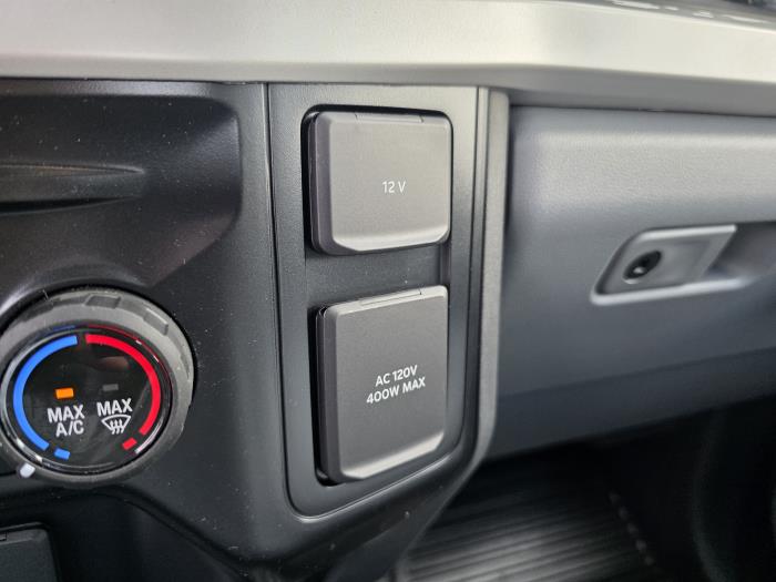 2025 Ford F-550-19