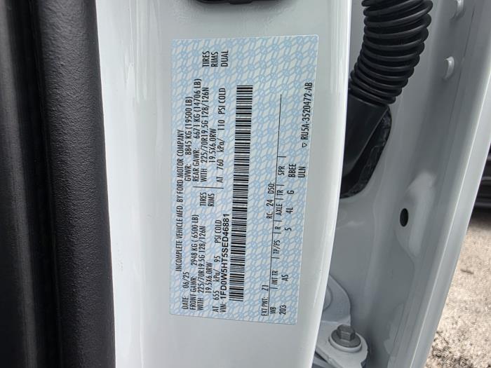 2025 Ford F-550-24