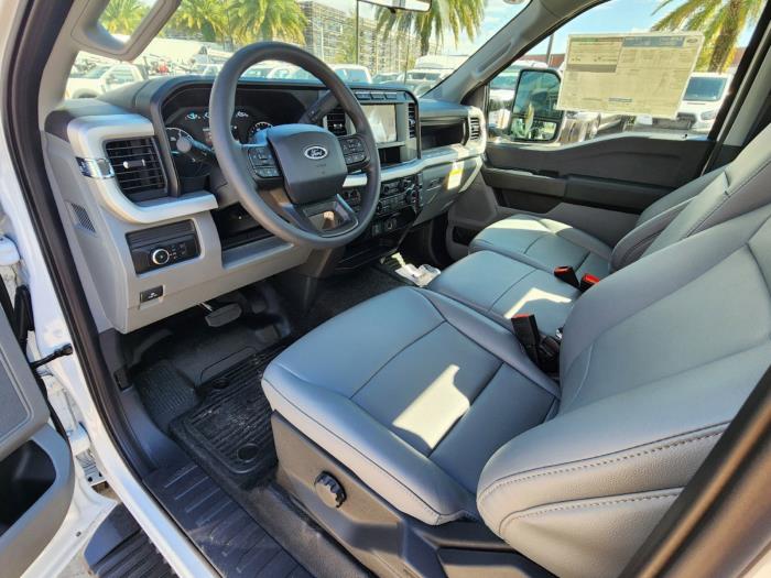 2025 Ford F-350-14