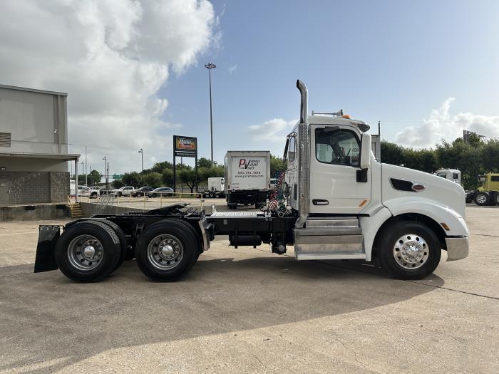 2020 Peterbilt 579-6