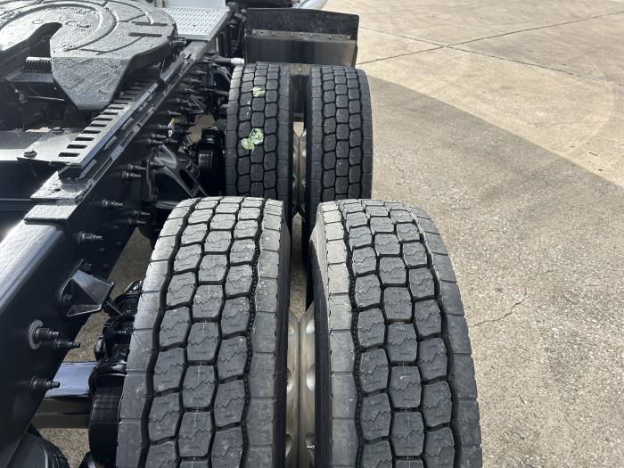 2020 Peterbilt 579-11