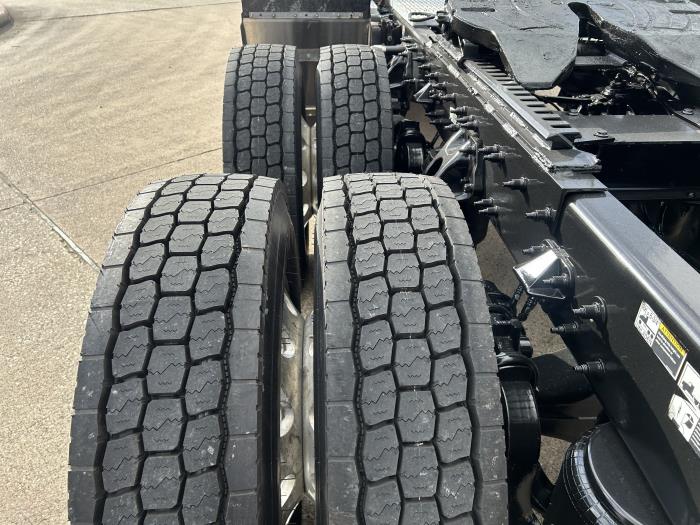 2020 Peterbilt 579-12