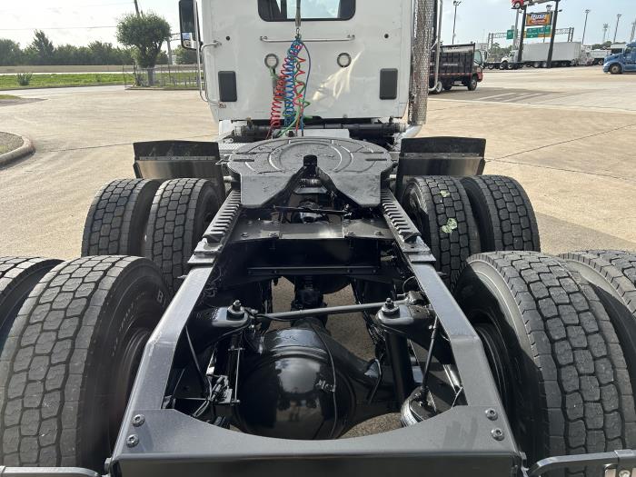 2020 Peterbilt 579-13