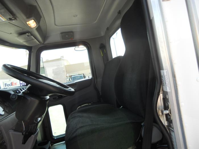 2020 Peterbilt 337-5