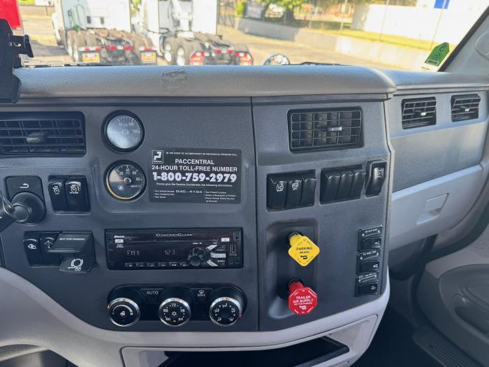2019 Peterbilt 579-13
