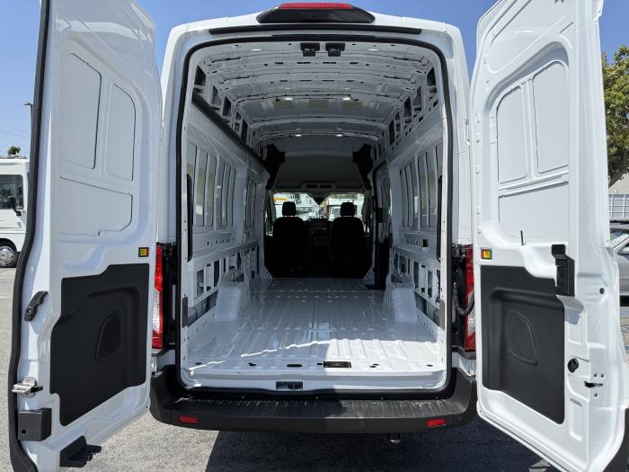 2025 Ford Transit-350-15