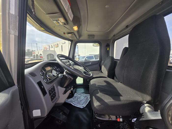 2020 Peterbilt 348-14