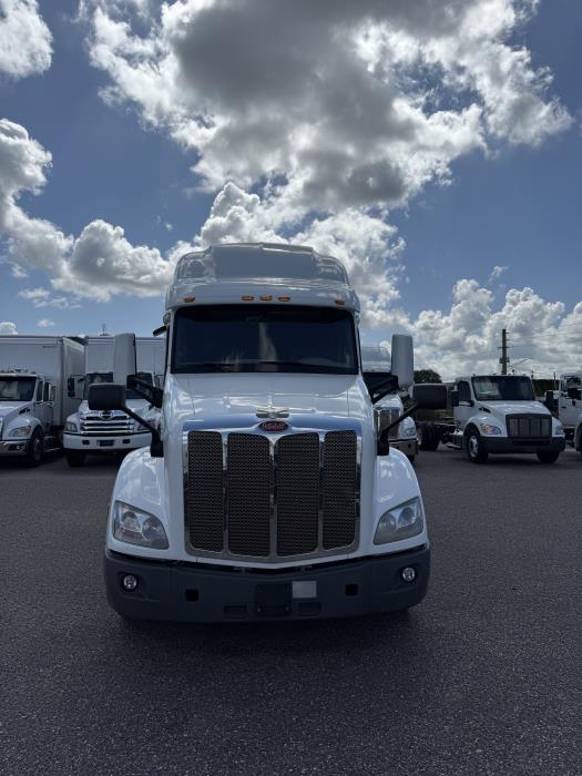 2020 Peterbilt 579-8