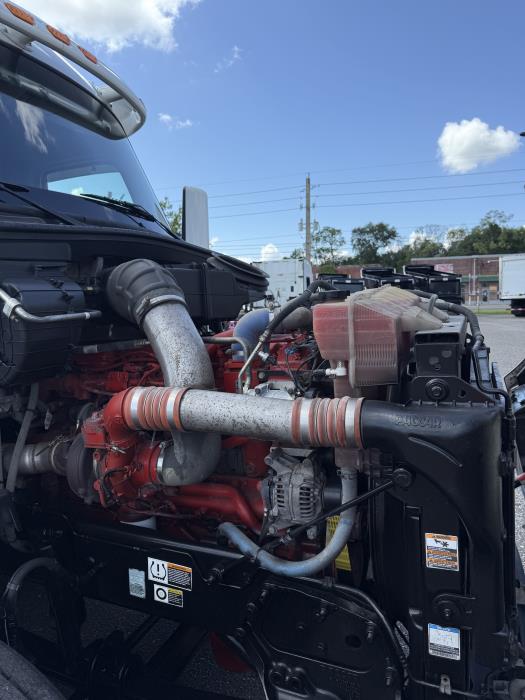 2020 Peterbilt 579-30