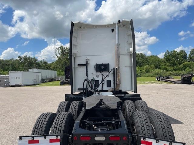 2022 Peterbilt 579-4