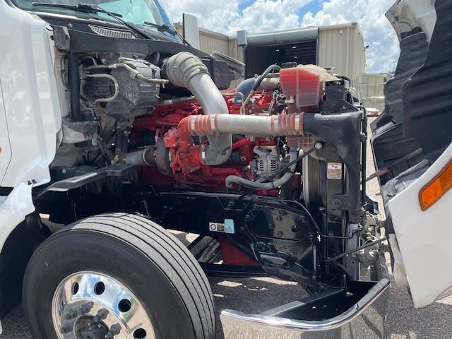 2022 Peterbilt 579-10