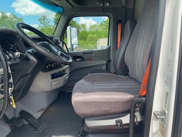 2022 Peterbilt 579-13