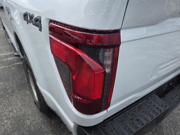 2025 Ford F-150-12
