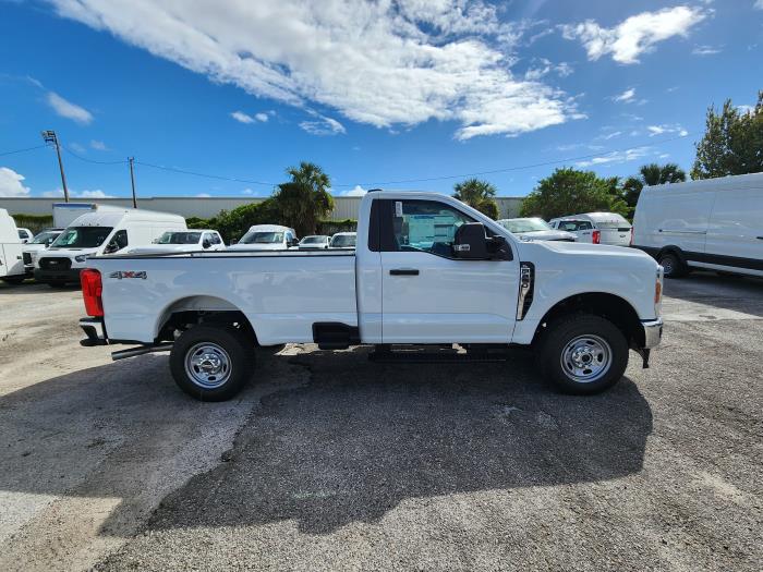 2025 Ford F-350-4