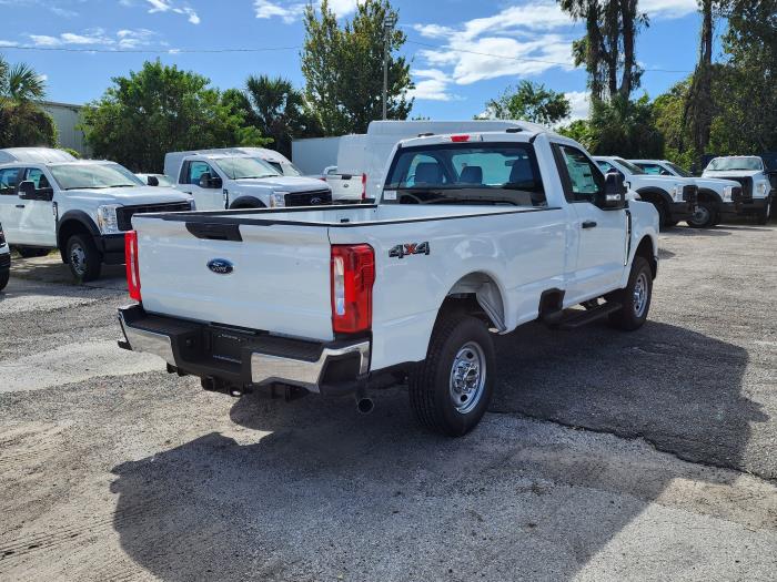 2025 Ford F-350-5