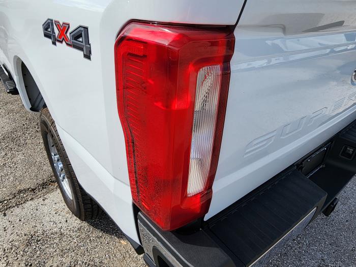 2025 Ford F-350-12