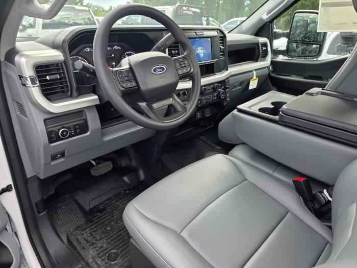 2025 Ford F-350-13