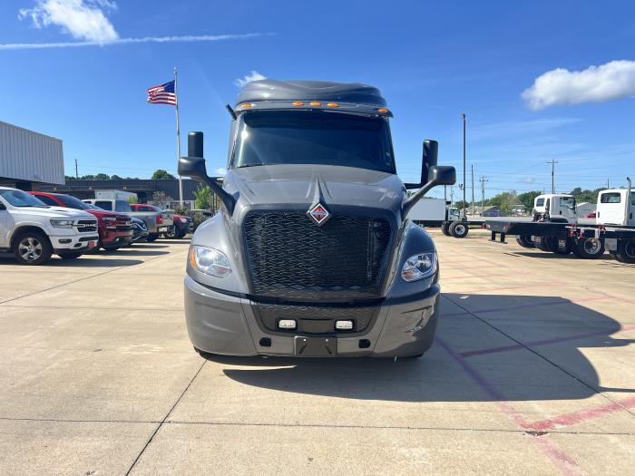 2026 International LT625-8