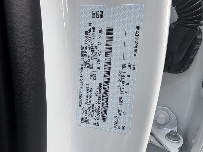 2025 Ford F-550-23