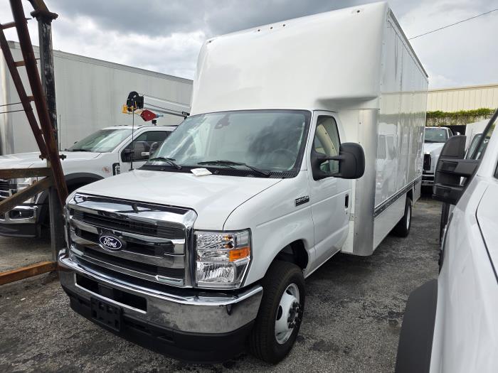 2026 Ford E-450-0