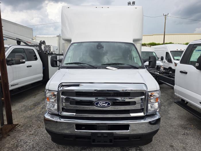 2026 Ford E-450-1